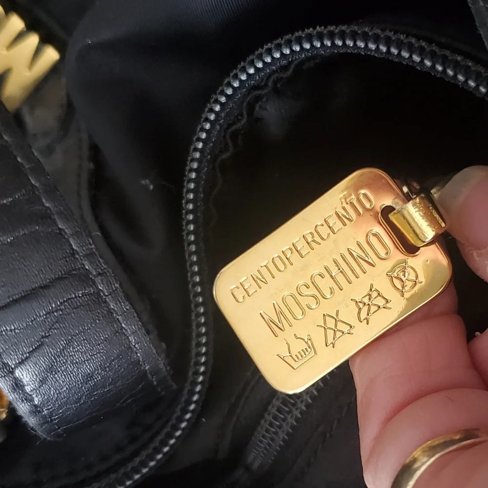 Vintage Moschino Redwall Made in Italy Boston Satchel Bag - Picture 13 of 16